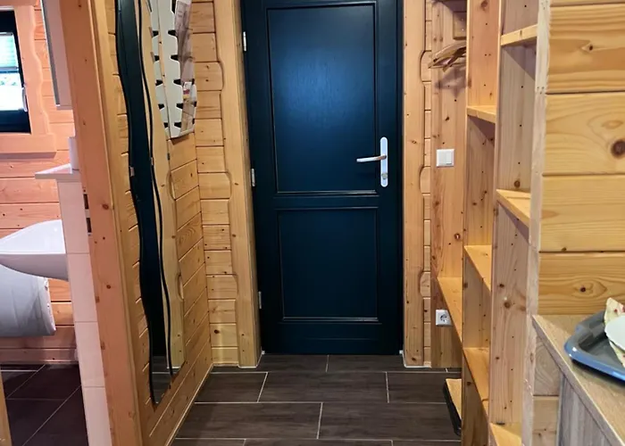 Bernhardt בית הארחה